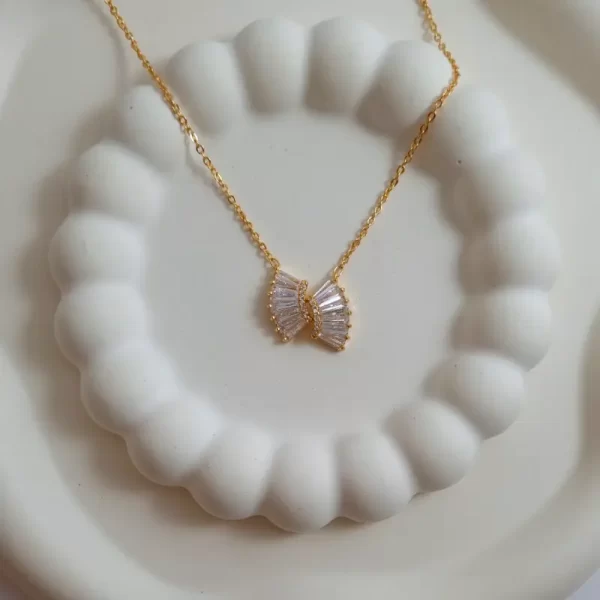 گردنبند نگینی لونا (Luna)
