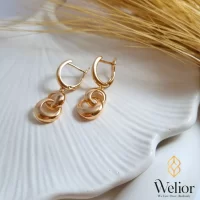 مدل جدید گوشواره طلایی حلقه‌ای دخترانه، ترند 2025